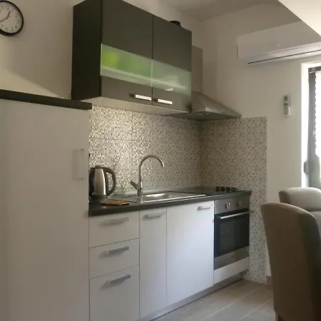 Jana Appartement *