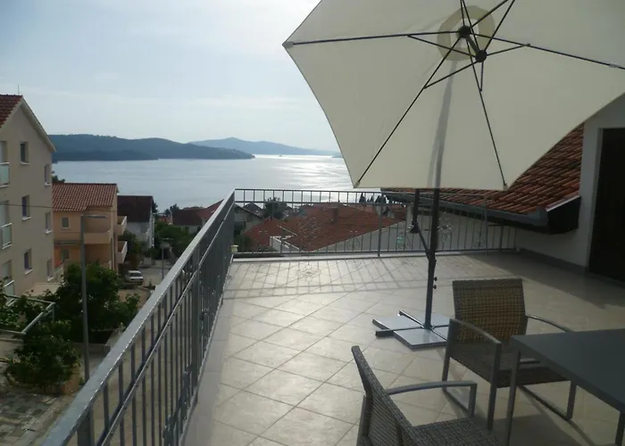 Jana Trogir